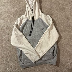 Fabletics hoodie size XL with zippered pockets